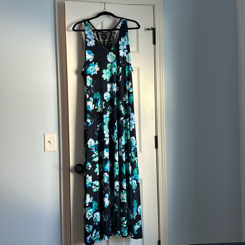 Lane Bryant Maxi Dress, Navy with Florals, Size 18/20 (NWT)